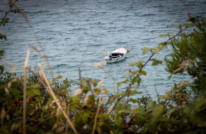 В результате столкновения двух лодок мужчина погиб на реке Урал 