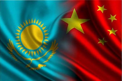 Посол Казахстана встретился с премьером Госсовета КНР
