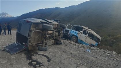 В Алматинской области по дороге на Каинды столкнулись автобус и УАЗ, есть погибшие