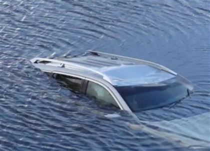 В Атырауской области автомобиль упал в реку Урал, погибли два человека