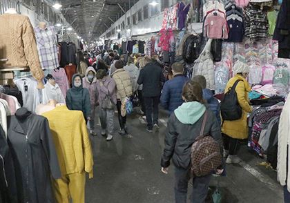 Казахстанцы предпочитают базары, а не супермаркеты: в чём проблема
