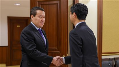 Премьер-министр РК и министр торговли Южной Кореи обсудили реализацию новых совместных инвестпроектов