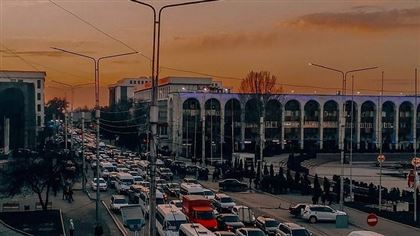 В Кыргызстане уволят 202 чиновников за связь с криминальным авторитетом