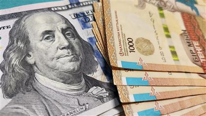 Курс доллара упал в Казахстане 
