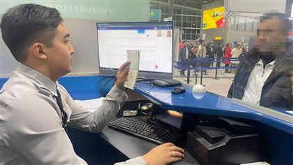 В аэропорту Алматы задержали иностранцев с поддельными паспортами 