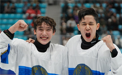 Казахстанские хоккеисты выиграли бронзу юношеской Олимпиады