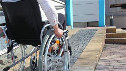 В Алматы женщина с инвалидностью отсудила миллион тенге у авиакомпании