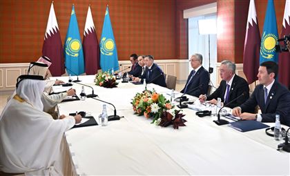 Токаев провел переговоры с премьер-министром Катара