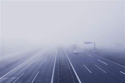 "КазАвтоЖол" предупредил водителей о тумане на дорогах