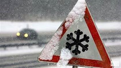 В Алматинской области из снежного заноса спасли трех человек