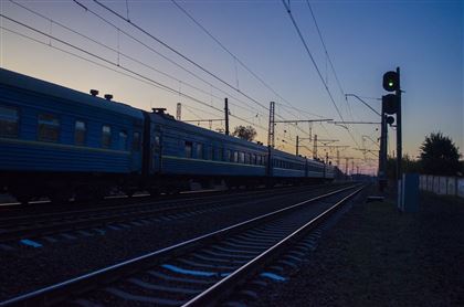 Бесплатно на поездах перевозят жителей затопленного района Атырауской области