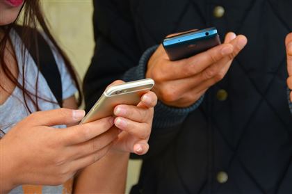 В Европе могут запретить продажу смартфонов детям и подросткам до 16 лет