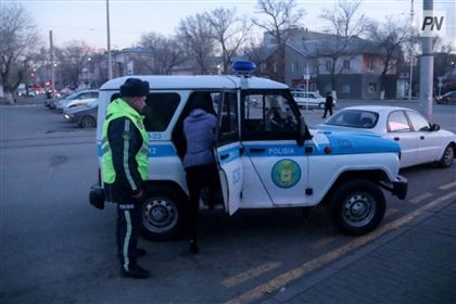 В Павлодаре задержали десять нелегалов