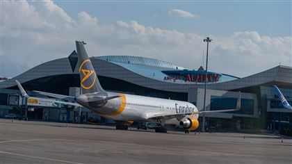 О возможных проверках в аэропортах Казахстана предупредили граждан Таджикистана