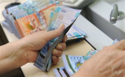 Стало известно, какая средняя зарплата в Казахстане