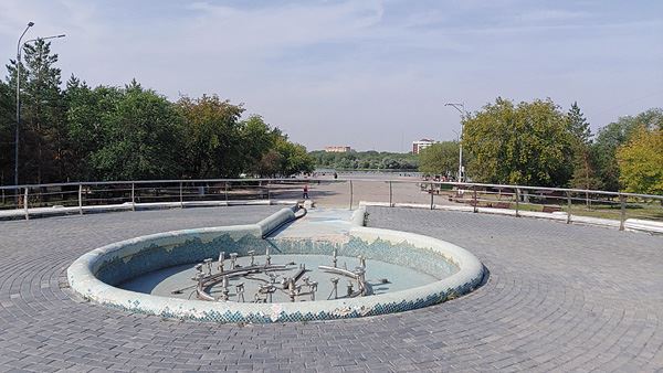 На фонтан в центральном парке культуры и отдыха Караганды позарились вандалы