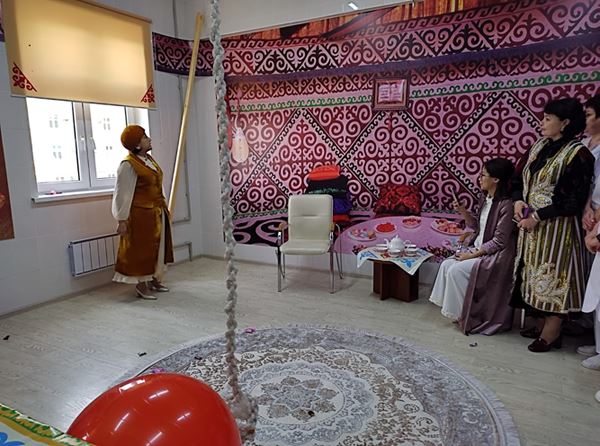 Накануне праздника Амал (мангистауский Наурыз) открыли родильный зал в национальном стиле