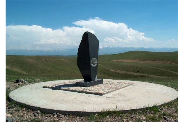 Пуп Земли-Унгуртас считается самым мощным местом силв Казахстана